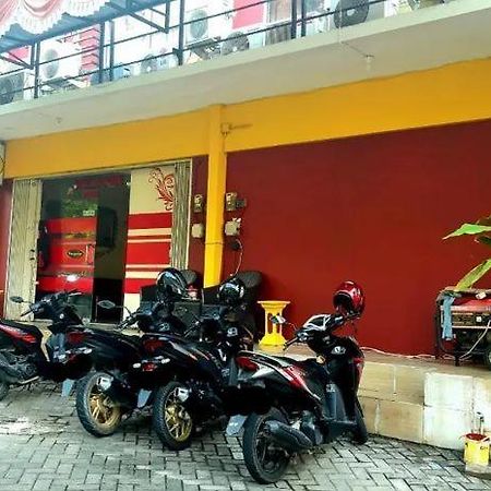 Pringgondani Guesthouse Pandanaran Hills 세마랑 외부 사진
